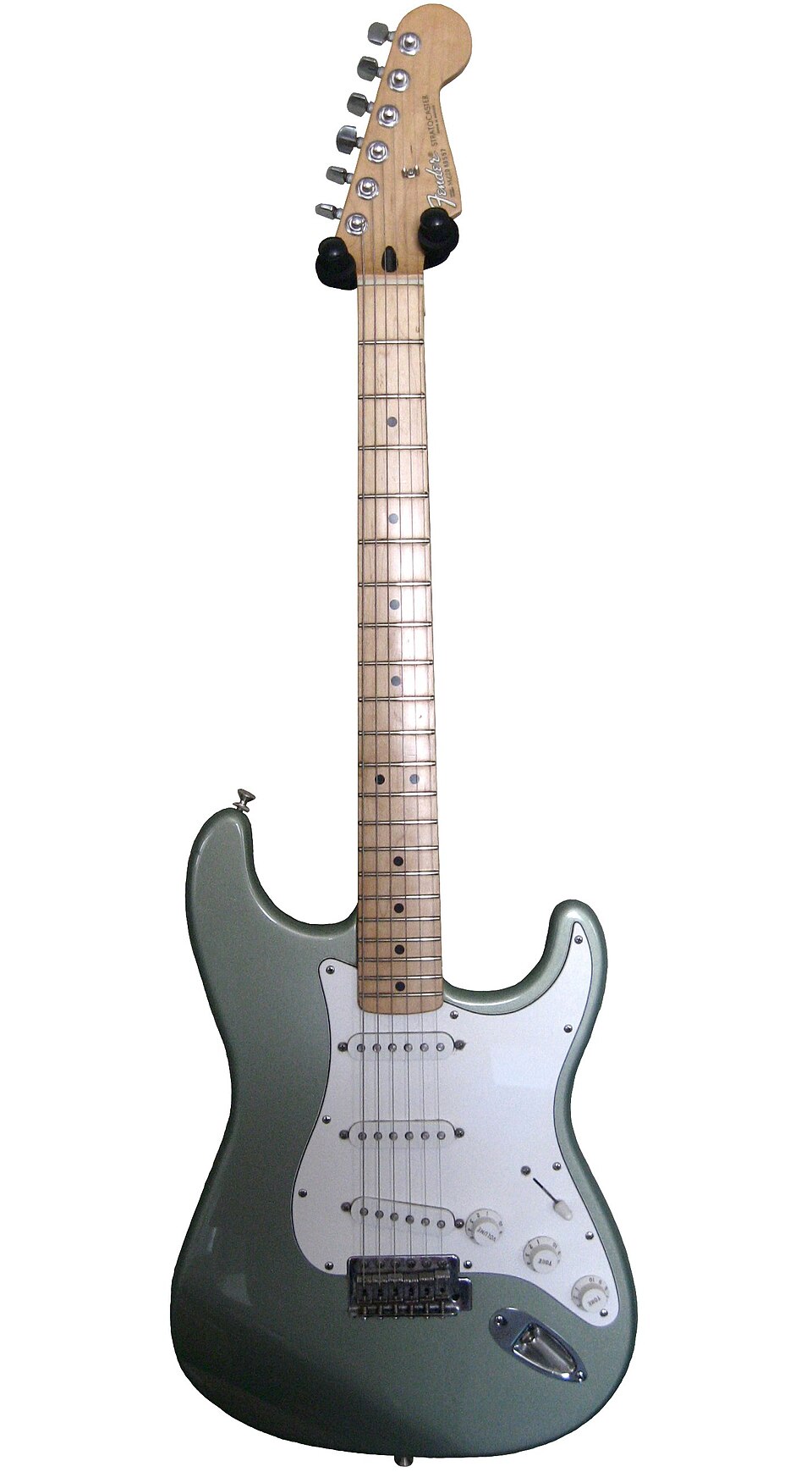 Fender Stratocaster 004-2.jpg