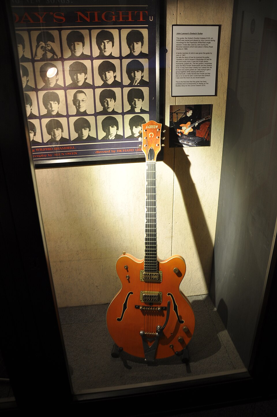 John Lennon's Gretsch 6120 (SN 53,940).jpg